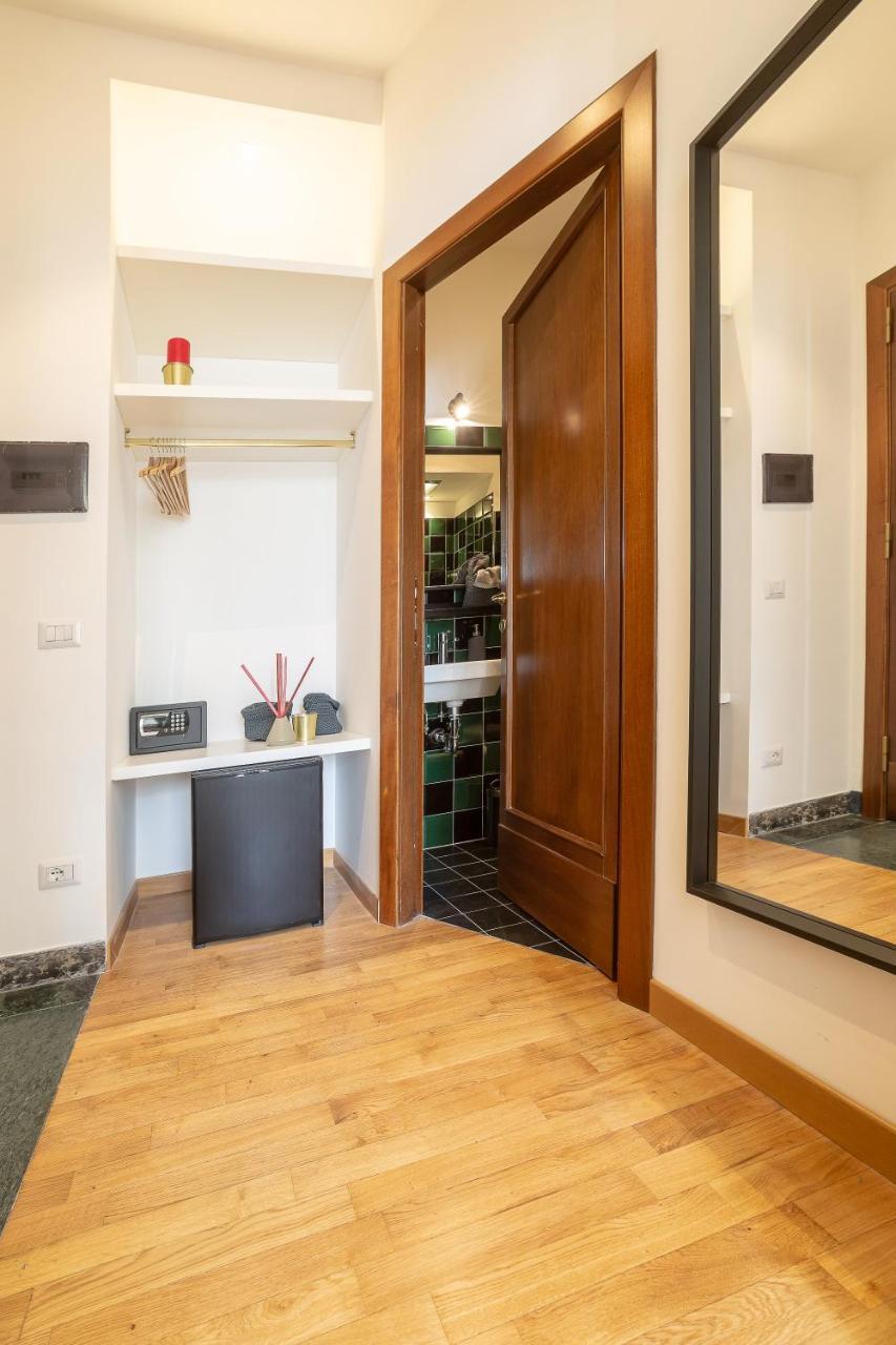 Lombardia40 Luxury Suites Rome Bagian luar foto